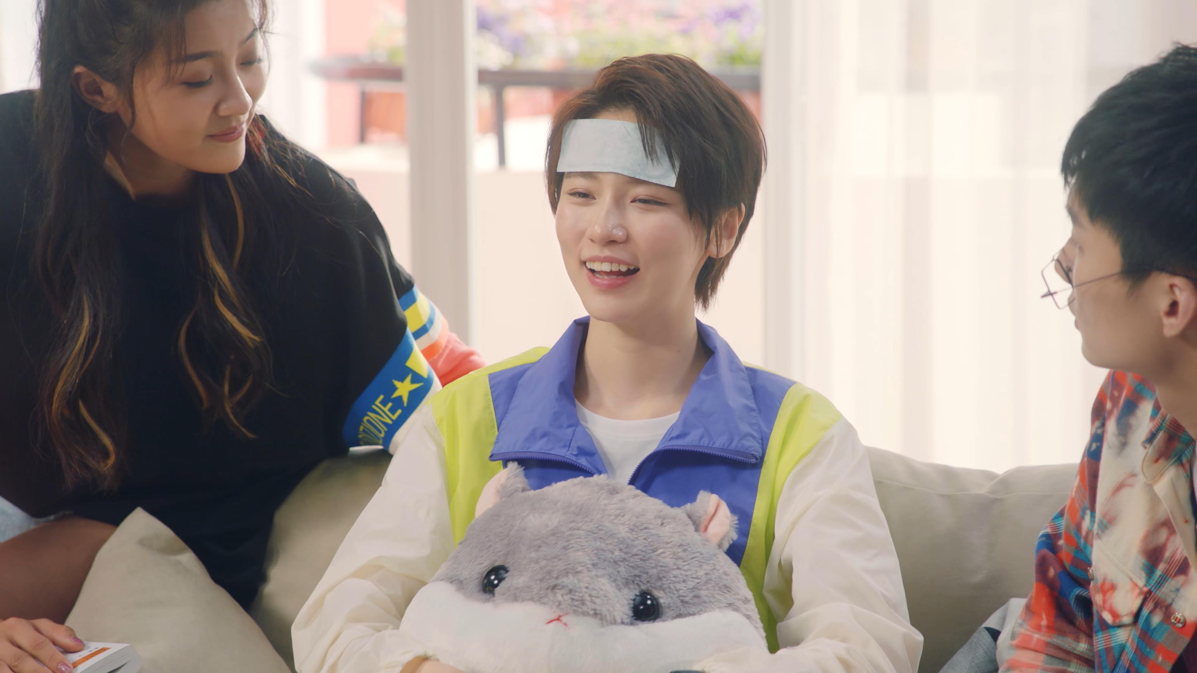 西甲中锋连续破门,助球队稳坐榜首,西甲最佳中卫