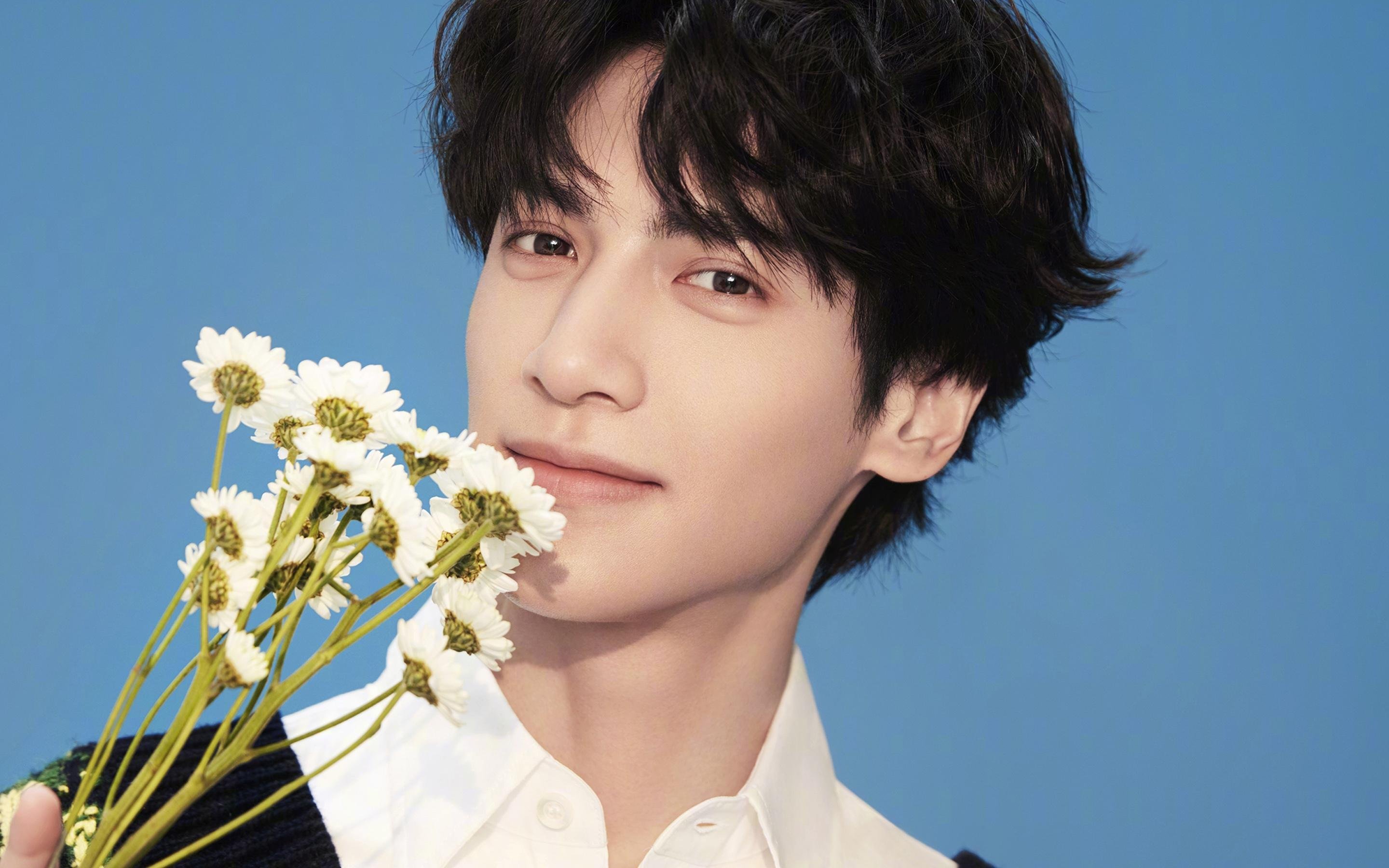 乐鱼官方登录入口-超级签约：哪些明星转会成为篮球史上的“转折点”？，篮球超巨明星