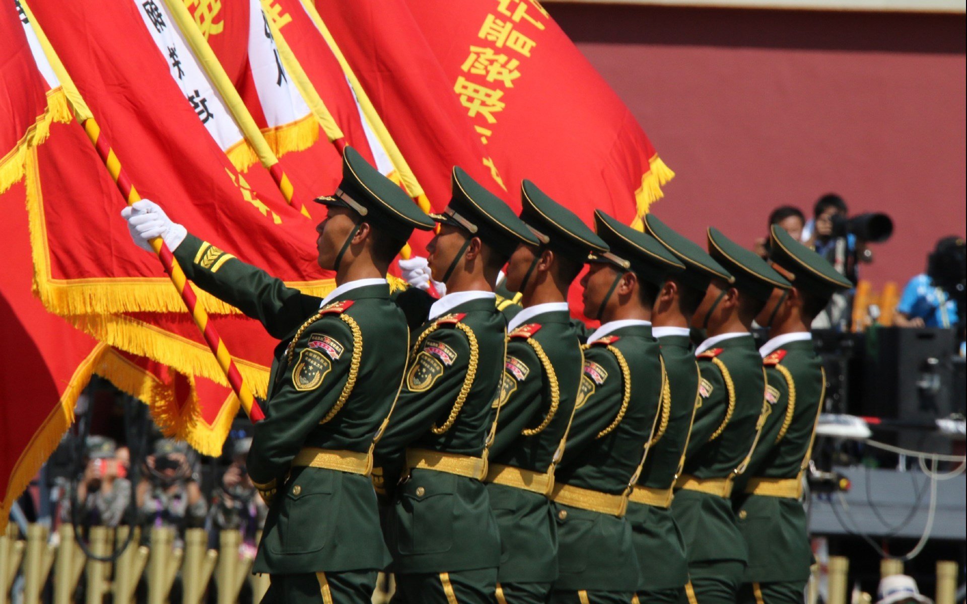 乐鱼电竞· (中国)官方网站-PSG.LGD季后赛对阵形势分析，psg.lgd队员